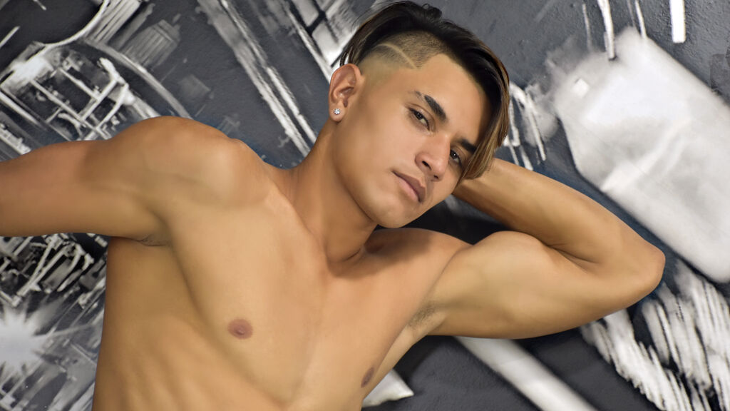 AdrianoCavalli Profile and Statistics on BoysOfJasmin