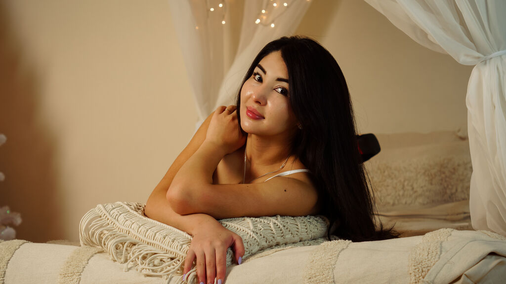 MollyDiaz online on GirlsOfJasmin