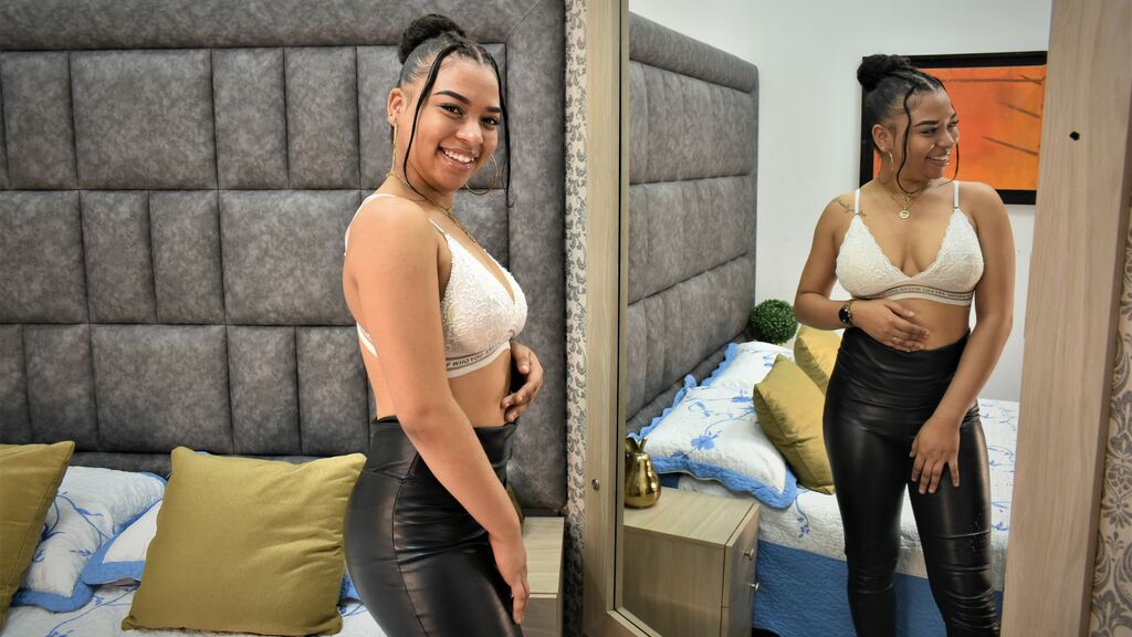 HeidiRoy's profile from Jasmin at GirlsOfJasmin'