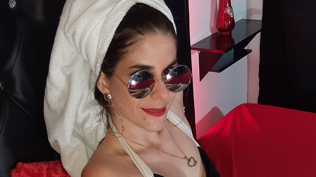  online at GirlsOfJasmin