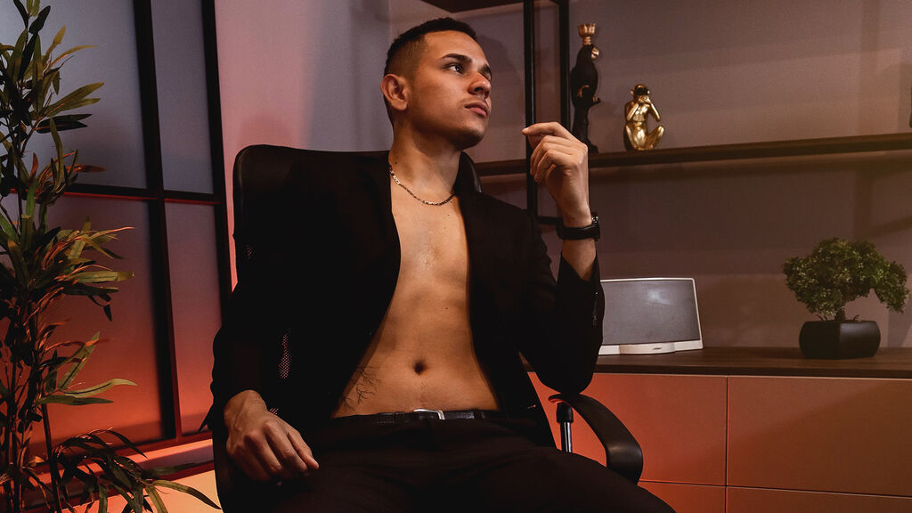 MaxAndreew's profile from LiveJasmin at BoysOfJasmin'