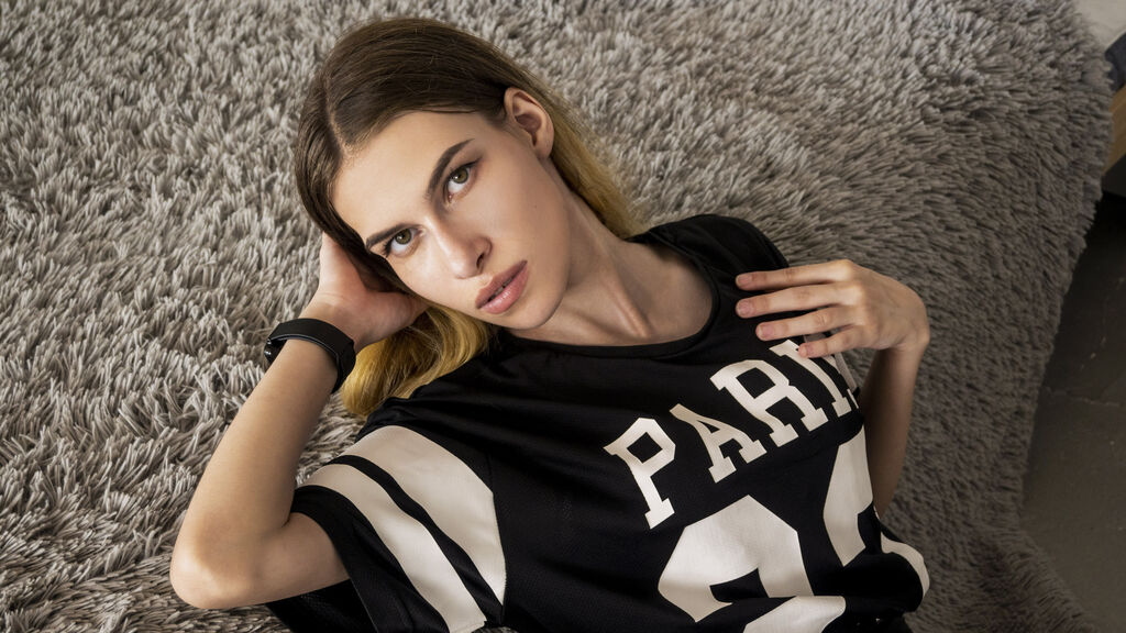 DianaRiggs online on GirlsOfJasmin