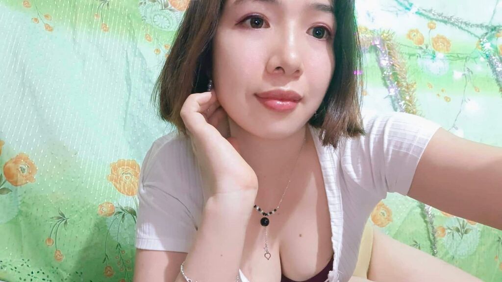  online at GirlsOfJasmin