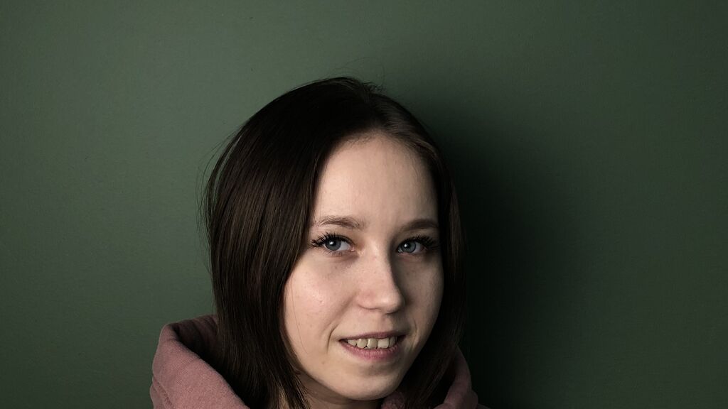  online at GirlsOfJasmin