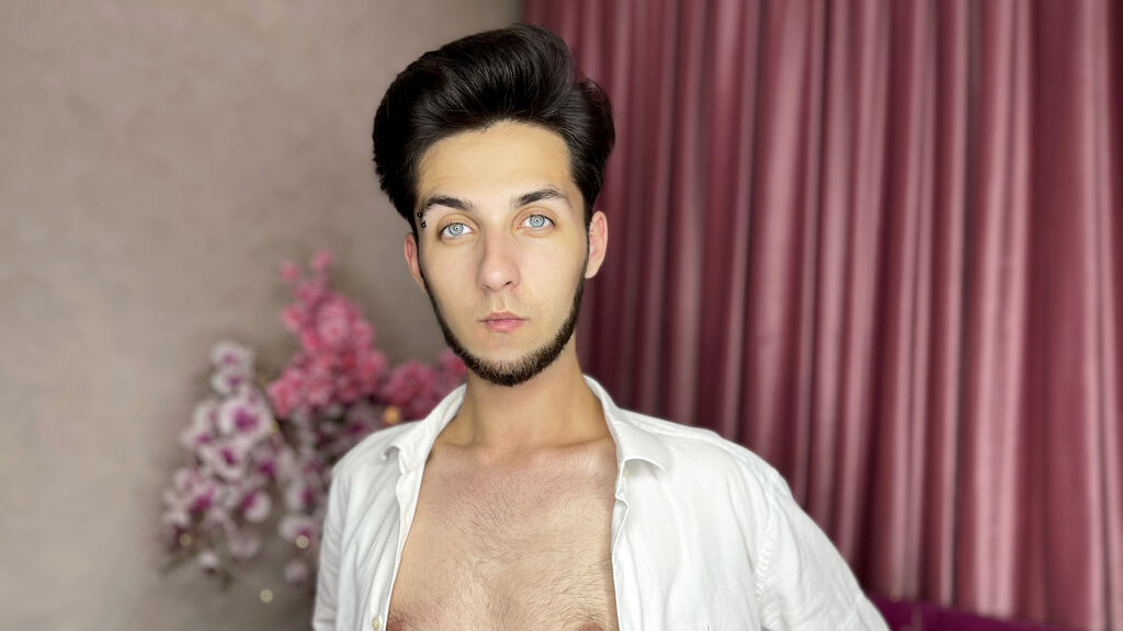 JohnUmbrella's profile from LiveJasmin at BoysOfJasmin'