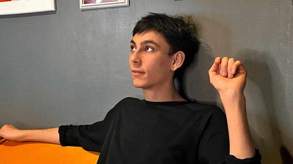 NeilBell's profile from LiveJasmin at BoysOfJasmin'