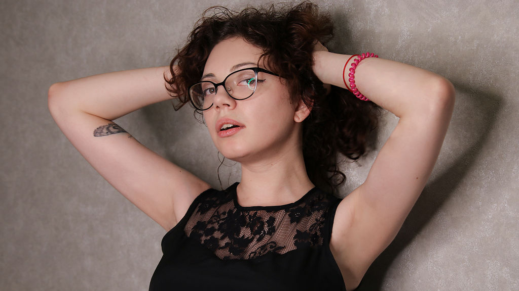  online at GirlsOfJasmin
