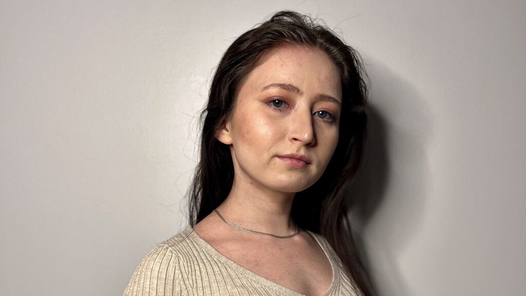 RebeccaAngelis online on GirlsOfJasmin