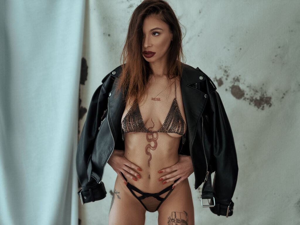 ZoeyLarken cam webcams usa porn