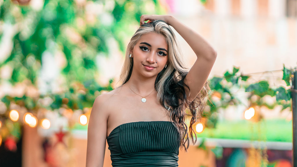  online at GirlsOfJasmin