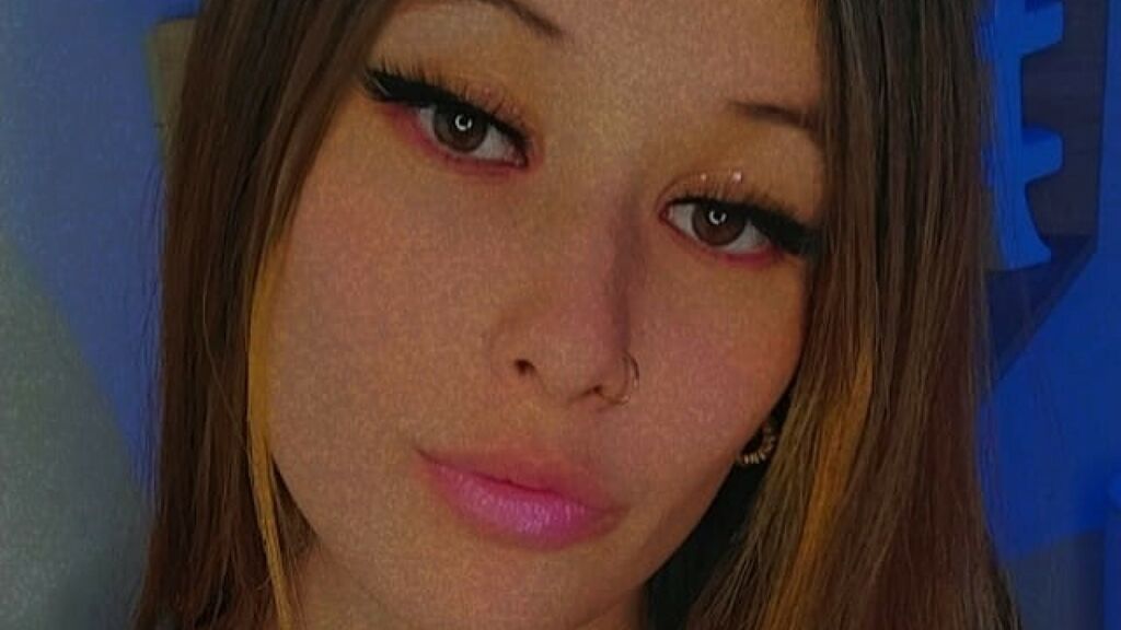  online at GirlsOfJasmin