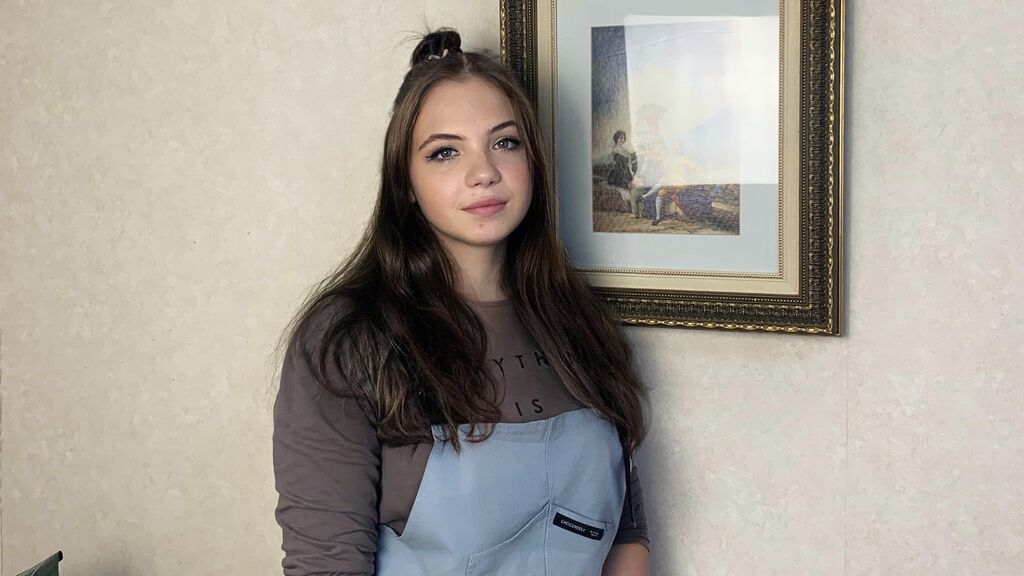 LuisaPace online on GirlsOfJasmin