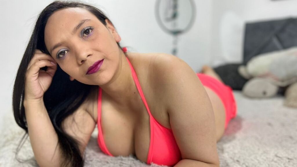  online at GirlsOfJasmin