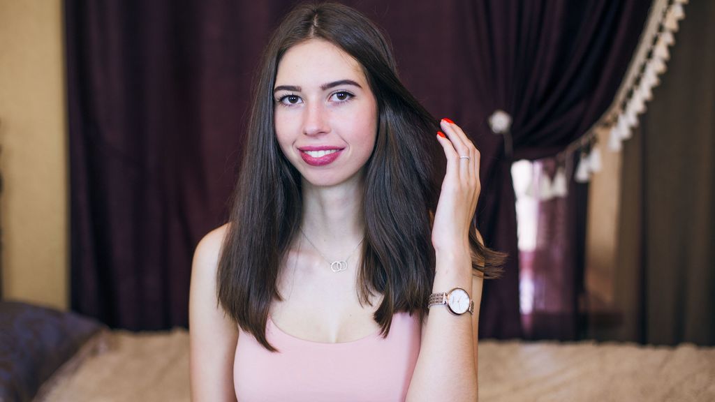  online at GirlsOfJasmin