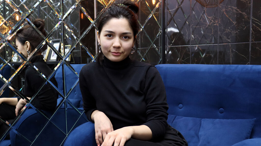 JennyBarker online on GirlsOfJasmin